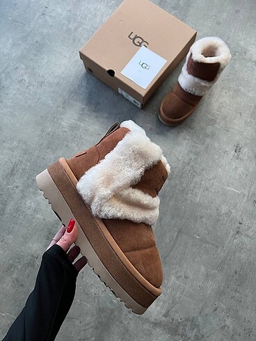 Ugg Ugg Classic Cloudpeak Boot Brown