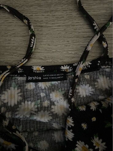 xs Beden bershka elbise