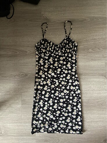 bershka elbise
