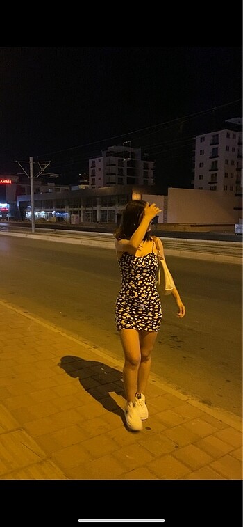 xs Beden siyah Renk bershka elbise