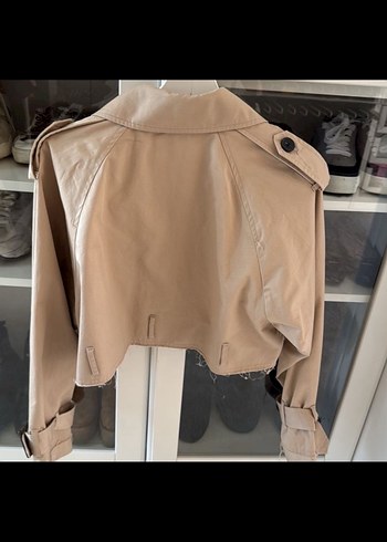 Zara Zara Bej Kısa Kesim Düğmeli Keten Trençkot