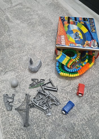 magic tracks 384 parça oyun seti ve ekstra parkur - Görsel 2