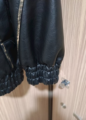 Siyah Deri Fermuarlı Ceket - Görsel 4