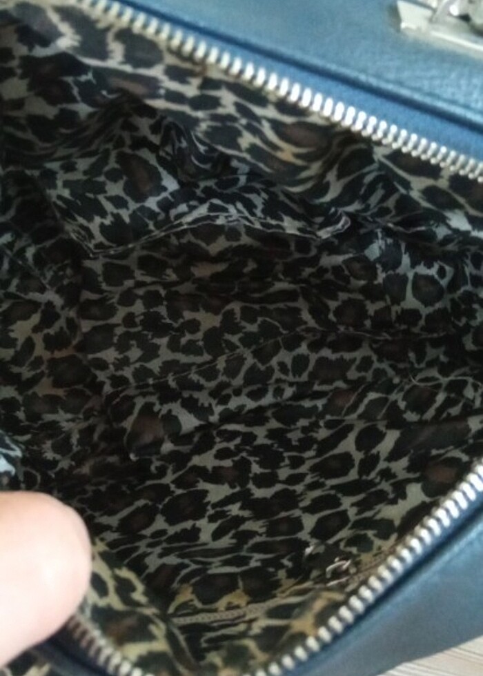 Bavul çanta ihtiyaç fazlası - Görsel 2