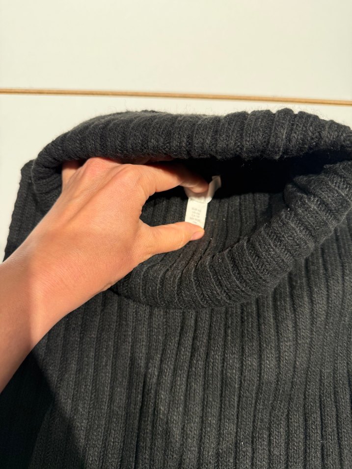 Kadın Siyah Triko Boğazlı Süveter - Görsel 4