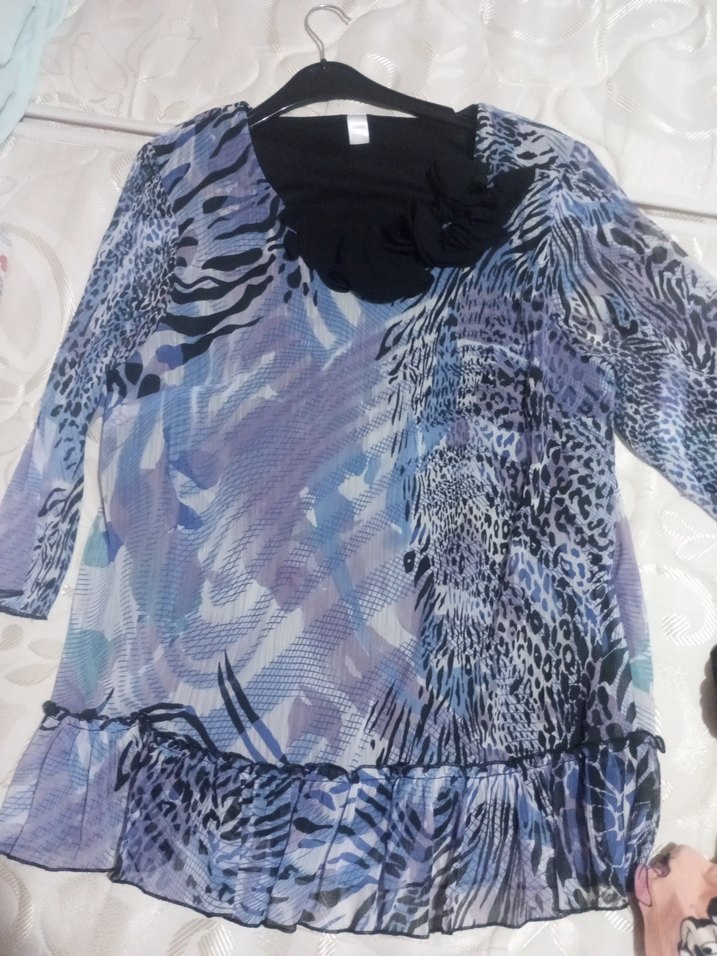 Mavili karışık Desenli Fırfırlı Kadın Bluz - Görsel 3