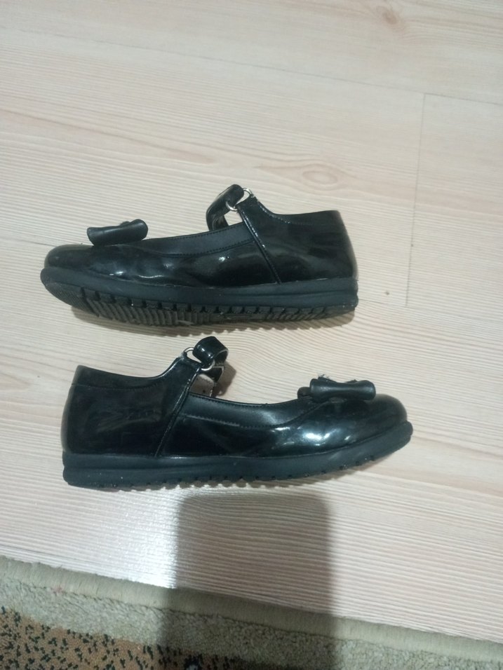 Kız Çocuk Siyah Tokalı Babet Ayakkabı - Görsel 3