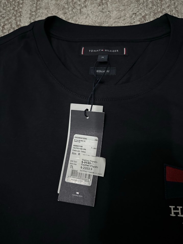 Tommy Hilfiger Tişört - Görsel 2