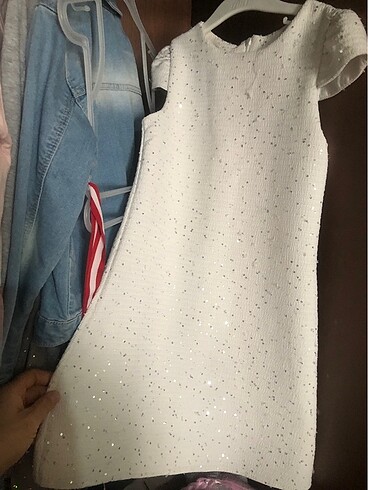 6 yaş H&M pullu elbise