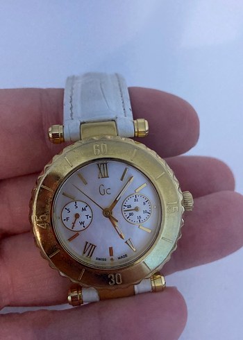 Guess Gucci Beyaz Klasik Kadın Saati