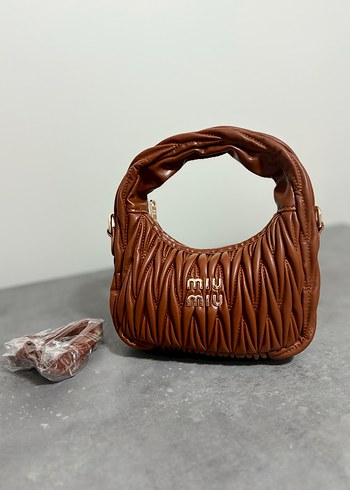 Miu miu çanta