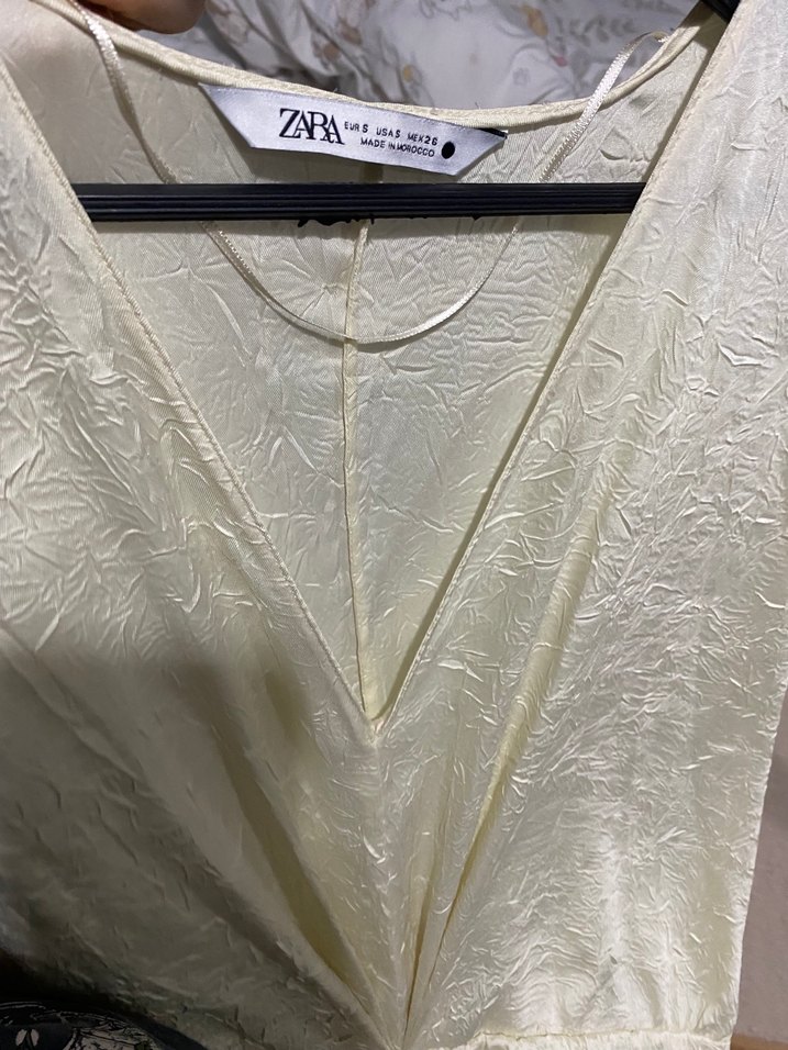 Beyaz V Yakalı Uzun Elbise - Görsel 3