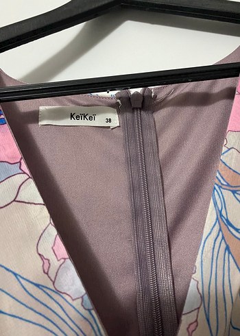 Pembe V Yaka Piliseli Uzun Elbise - Görsel 4