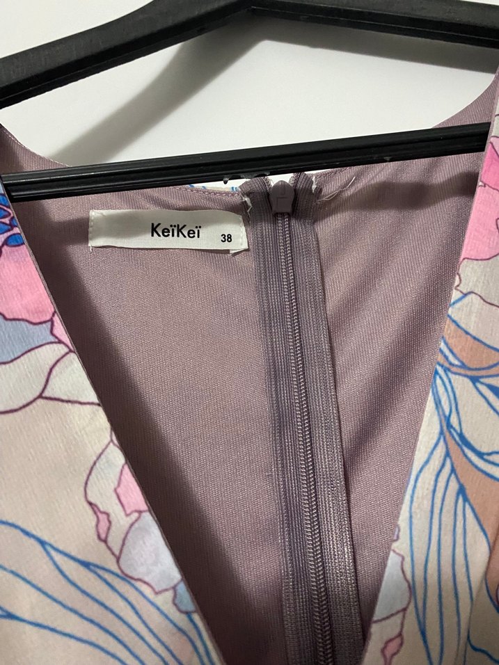 Pembe V Yaka Piliseli Uzun Elbise - Görsel 4