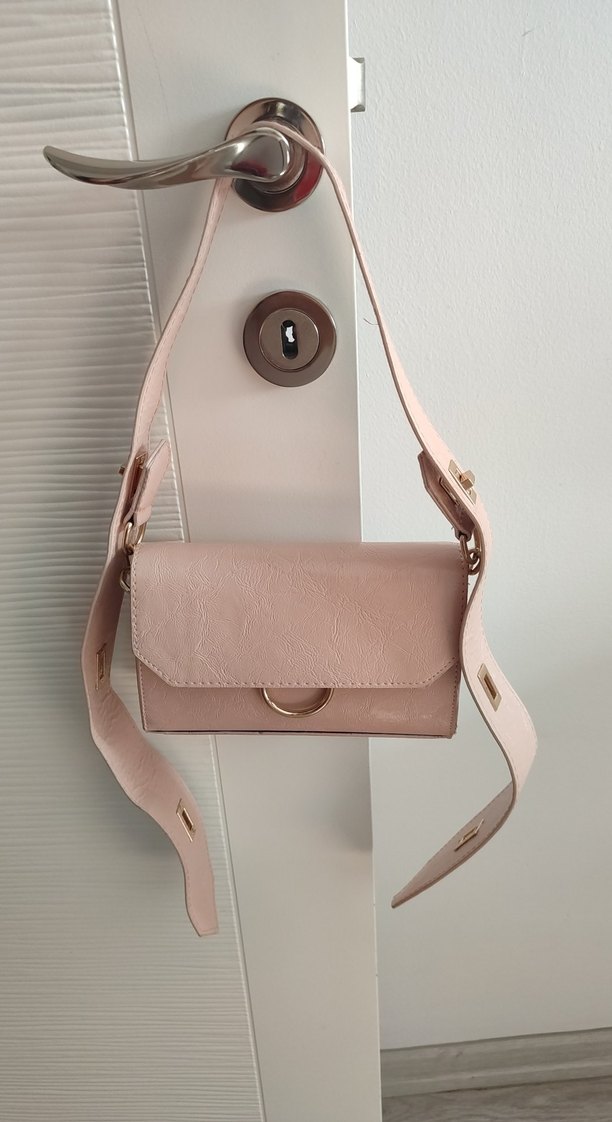 Pembe Deri Tokalı Kadın Çanta - Görsel 2