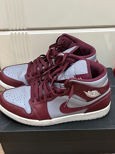 42 Beden TERTEMİZ ORJİNAL JORDAN 1