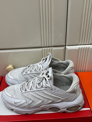 Nike TERRRTEMİZ ORJİNAL NİKE TW
