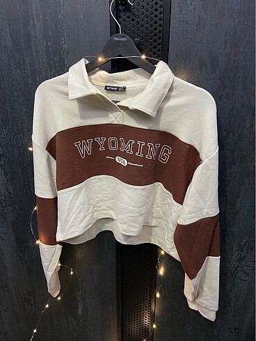 Sweatshirt