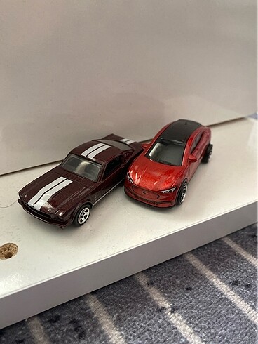 2 li ford lot