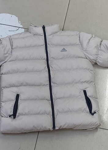 Etiketli şişme mont