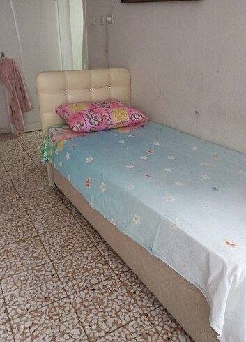 Tek kişilik baza başlık yatak 