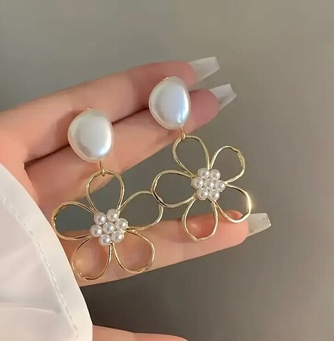 Diğer Tasarım İnci Çiçek Küpe