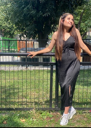 Trendyol & Milla Siyah Straplez Midi Drapeli Elbise