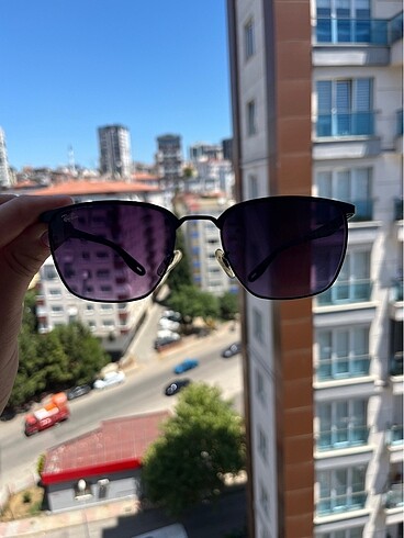 Rayban özel seri ferrari güneş gözlüğü?????