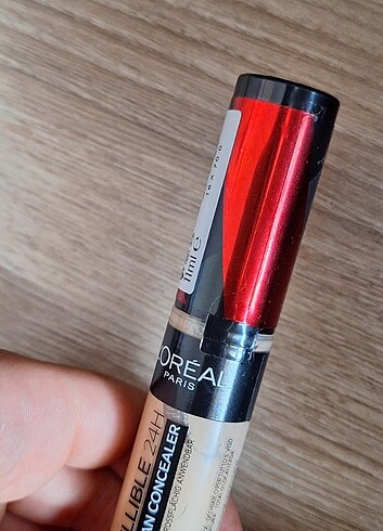L'Oréal Paris kapatıcı