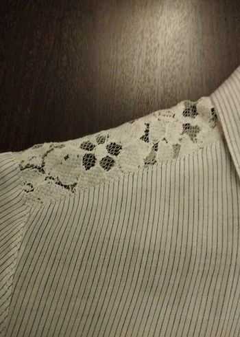 Only marka sırtı dantel detaylı kadın gömlek - Görsel 8