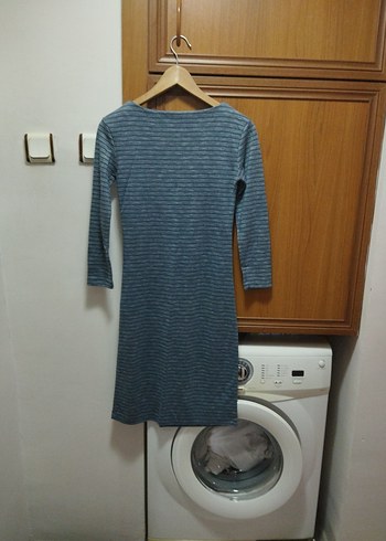 Yumuşacık Çizgili Uzun Kollu Midi Elbise - Görsel 3