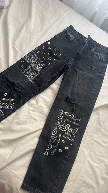 Bershka Pantolon
