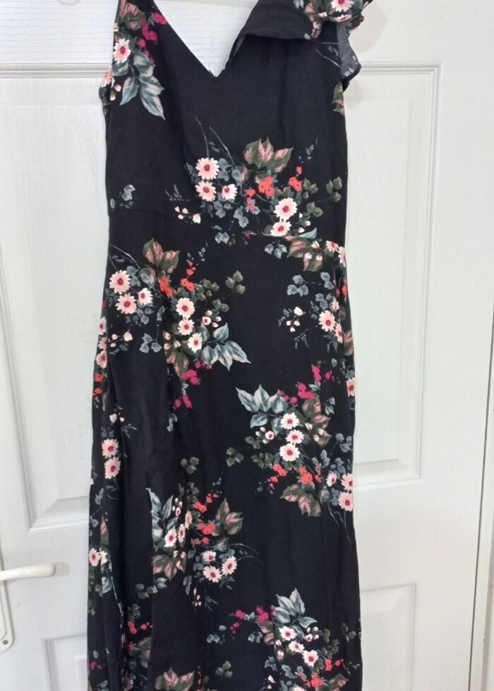 Çiçekli elbise - Görsel 3