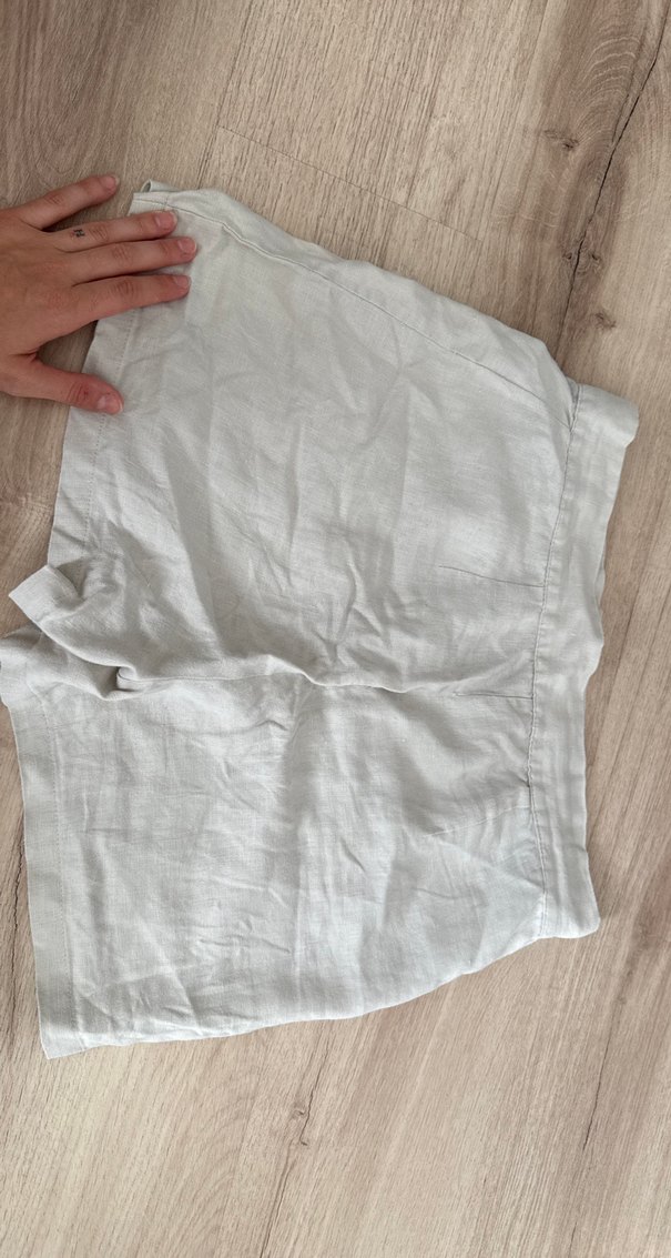 Düğmeli Keten Mini Şort - Görsel 4