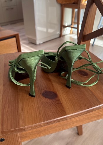 Yeşil saten Fiyonklu Topuklu Stiletto - Görsel 5