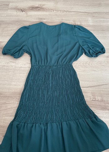 Turkuaz V Yaka Pilili Midi Elbise - Görsel 3