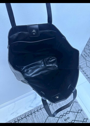 Siyah Deri Kadın Omuz Çantası - Görsel 2