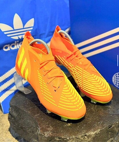 Adidas krampon
