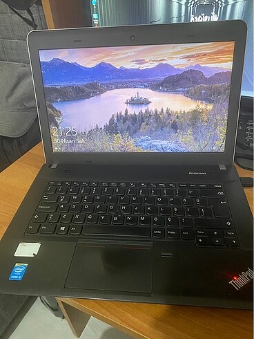 LENOVA İ5 işlemci 3.NESİL LAPTOP