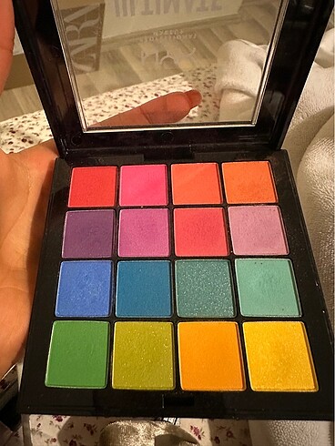 NYX nyx far paleti