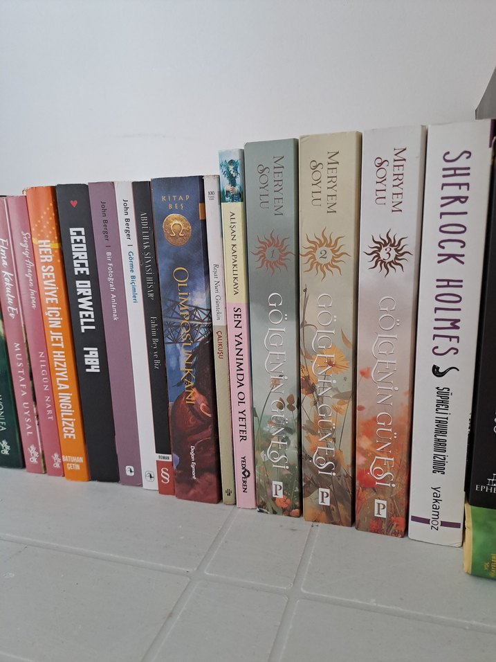 Roman Seti: Yaralasar, Beyaz Leke, Sokak Nöbetçileri - Görsel 5