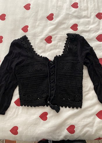Dantel Detaylı Siyah Gotik V-Yaka Triko Bluz