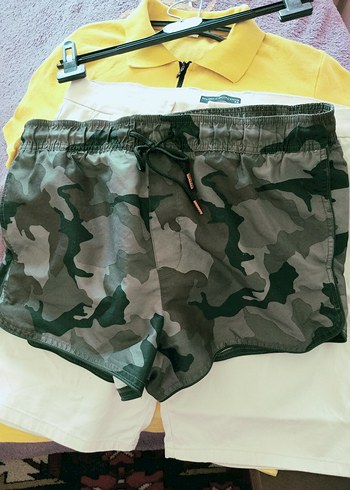 H&M Kamuflaj Desenli Şort