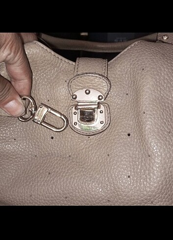 Louis Vuitton LOUİS VUİTTON MAHİNA L 