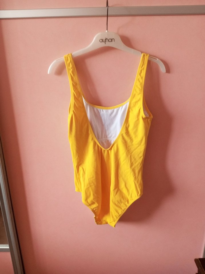 Sarı Baskılı Kadın Mayo - Görsel 3