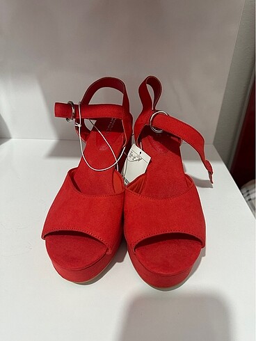 Kırmızı Topuklu Ayakkabı - Görsel 5