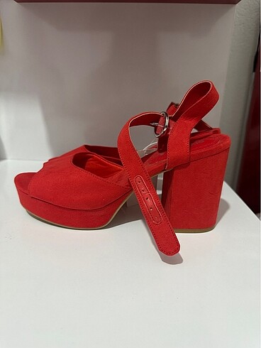 Kırmızı Topuklu Ayakkabı - Görsel 6