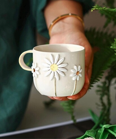 Beyaz papatya desenli Mug