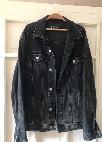 Gri Düğmeli Kadın Denim Ceket