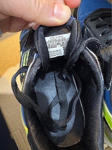 29 Beden siyah Renk Reebok ayakkabı